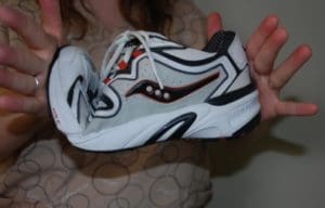 Shoe bend test for flexibility in the shoe sole